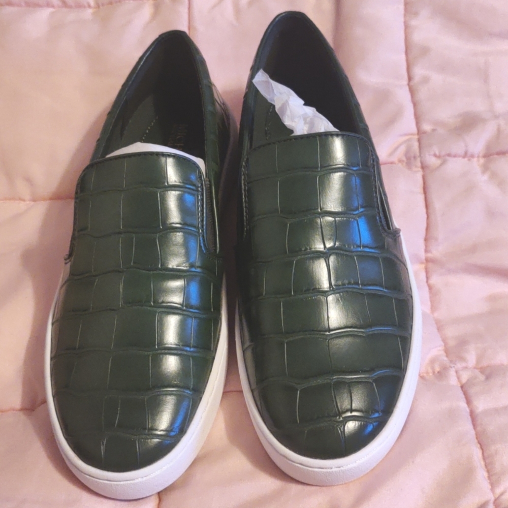 Size 7 Michael Kors slip on, green embossed croc